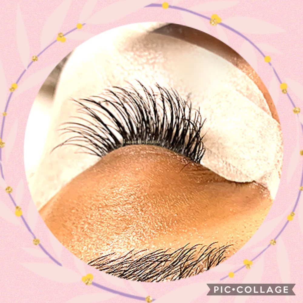 Lashes by Laura Logo