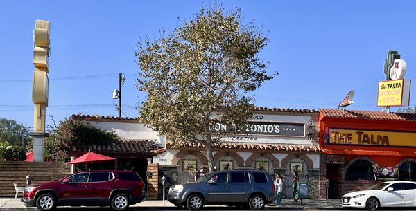 Don Antonio's by null