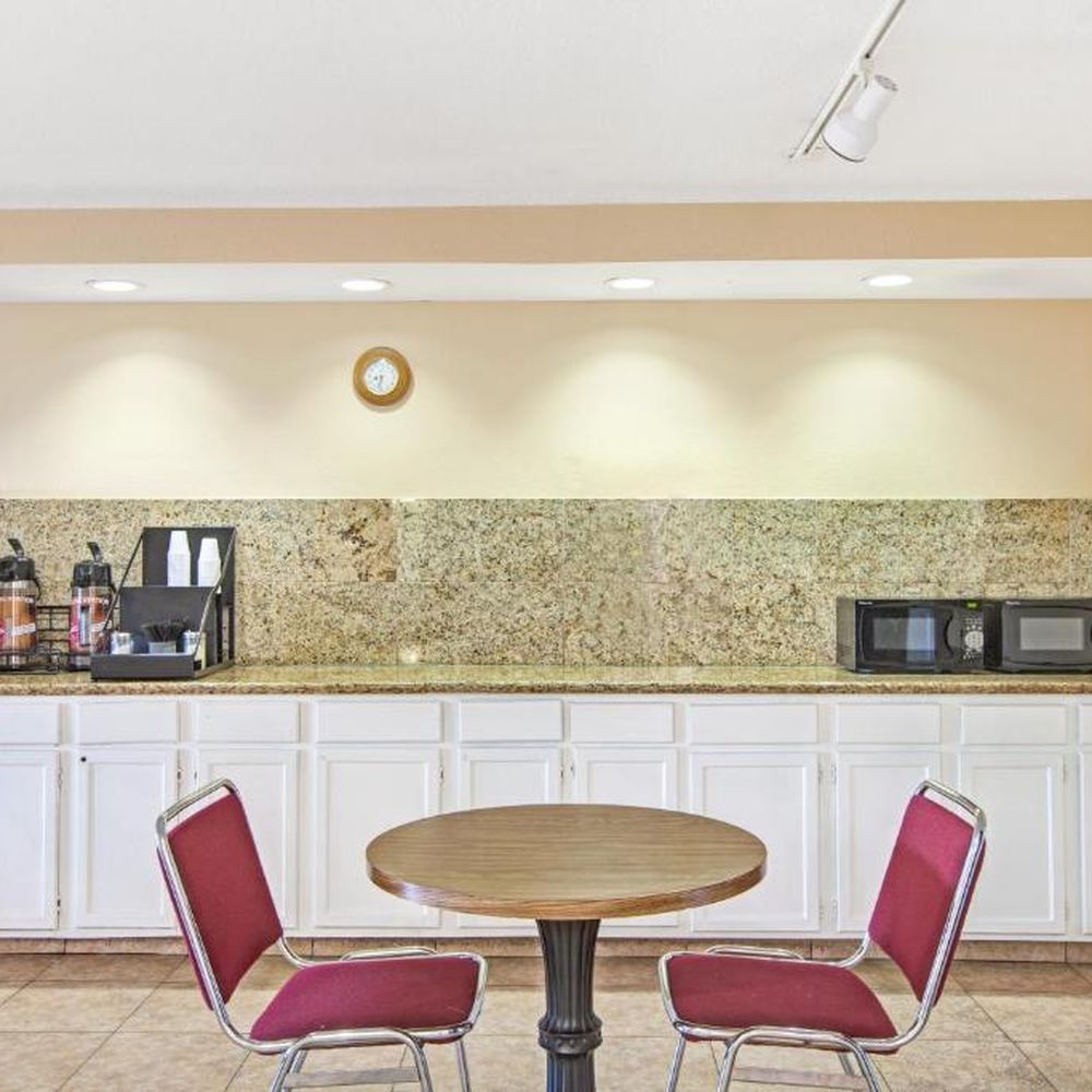Monte Carlo Hotel - Hotels Near Me - Houston, Texas Monte Carlo Hotel - Hotels Near Me - Houston, Texas