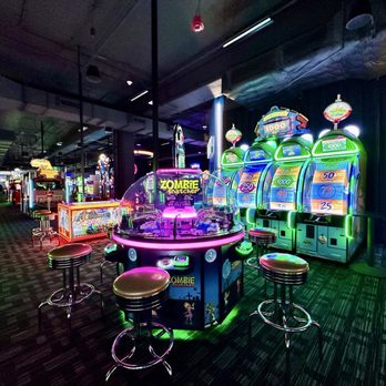 Dave & Buster's Bellevue - Arcades Near Me - Bellevue, Washington
