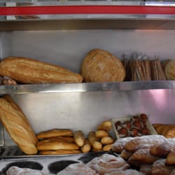 Horno-Bollería Bigote - Panes