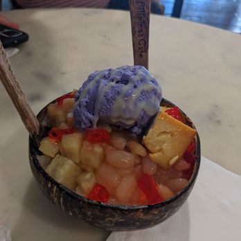 Isla Pilipinas Cafe - Halo halo - Filipino Near Me - Fort Lauderdale, Florida