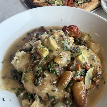 Paradiso Restaurant - Chicken, capers, lemons Oh My! - Italian Near Me - San Leandro, California Paradiso Restaurant - Chicken, capers, lemons Oh My! - Italian Near Me - San Leandro, California