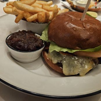 Blue Boar - British Near Me - London, XGL