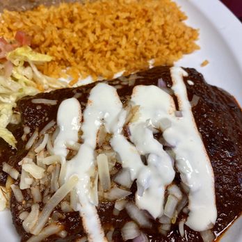 LA VECINDAD - Pole enchiladas - Tacos Near Me - Las Vegas, Nevada LA VECINDAD - Pole enchiladas - Tacos Near Me - Las Vegas, Nevada