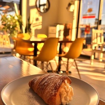 Sweet Mong - soft and cozy interior, with a "cropuff" on the house! - Coffee & Tea Near Me - Las Vegas, Nevada