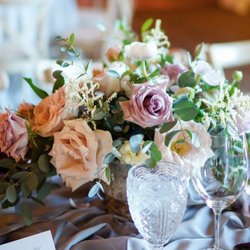 Lizy Bowden Floral Design - Centerpiece florals at my wedding