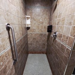 Petro - Shower