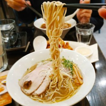 Konjiki Ramen - Shio ramen noodle pull - Ramen Near Me - Toronto, Ontario Konjiki Ramen - Shio ramen noodle pull - Ramen Near Me - Toronto, Ontario