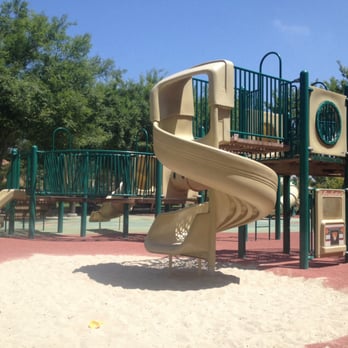 Valley Oak Park - Big kid playground - Parks Near Me - Irvine, California