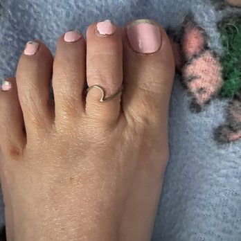 Miracle Nail Salon - Chipped toenails - Nail Salons Near Me - Tulsa, Oklahoma