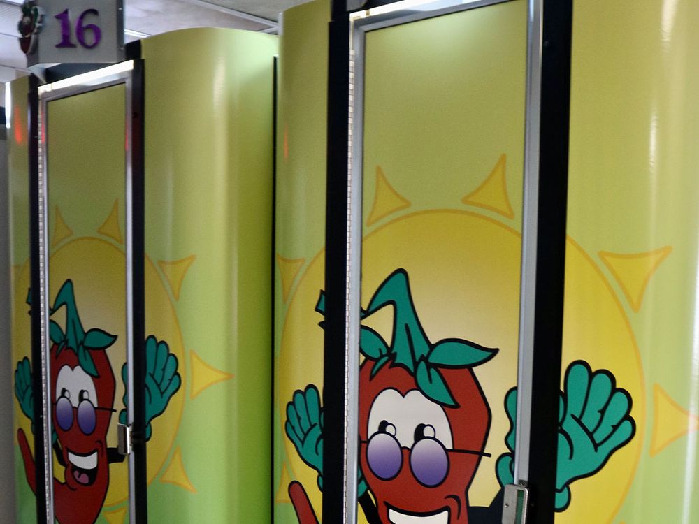 CHILI PEPPER’S TANNING Updated August 2024 20 Photos & 25 Reviews