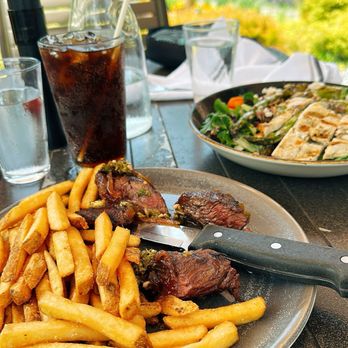 Idletyme - Steak frites - American Near Me - Stowe, Vermont Idletyme - Steak frites - American Near Me - Stowe, Vermont