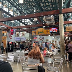 Chicago Style Gyros - Storefront