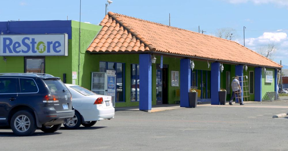 HABITAT FOR HUMANITY RESTORE Updated July 2024 96 Photos & 22