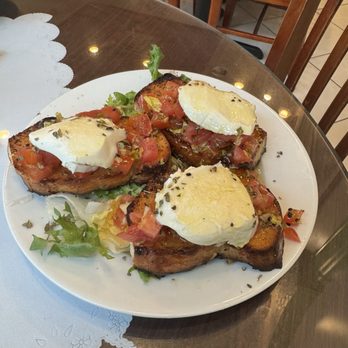 Bella Napoli Italian Restaurant - Fresh Brushetta - Italian Near Me - Alexandria, Virginia
