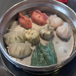 Mama Liu & Sons - Steamed Mixes Dumpling