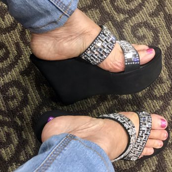 DSW Designer Shoe Warehouse - To buy or not to buy? - Shoe Stores Near Me - Costa Mesa, California DSW Designer Shoe Warehouse - To buy or not to buy? - Shoe Stores Near Me - Costa Mesa, California