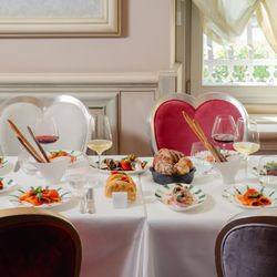 Château Monfort - Château Monfort_Dining table