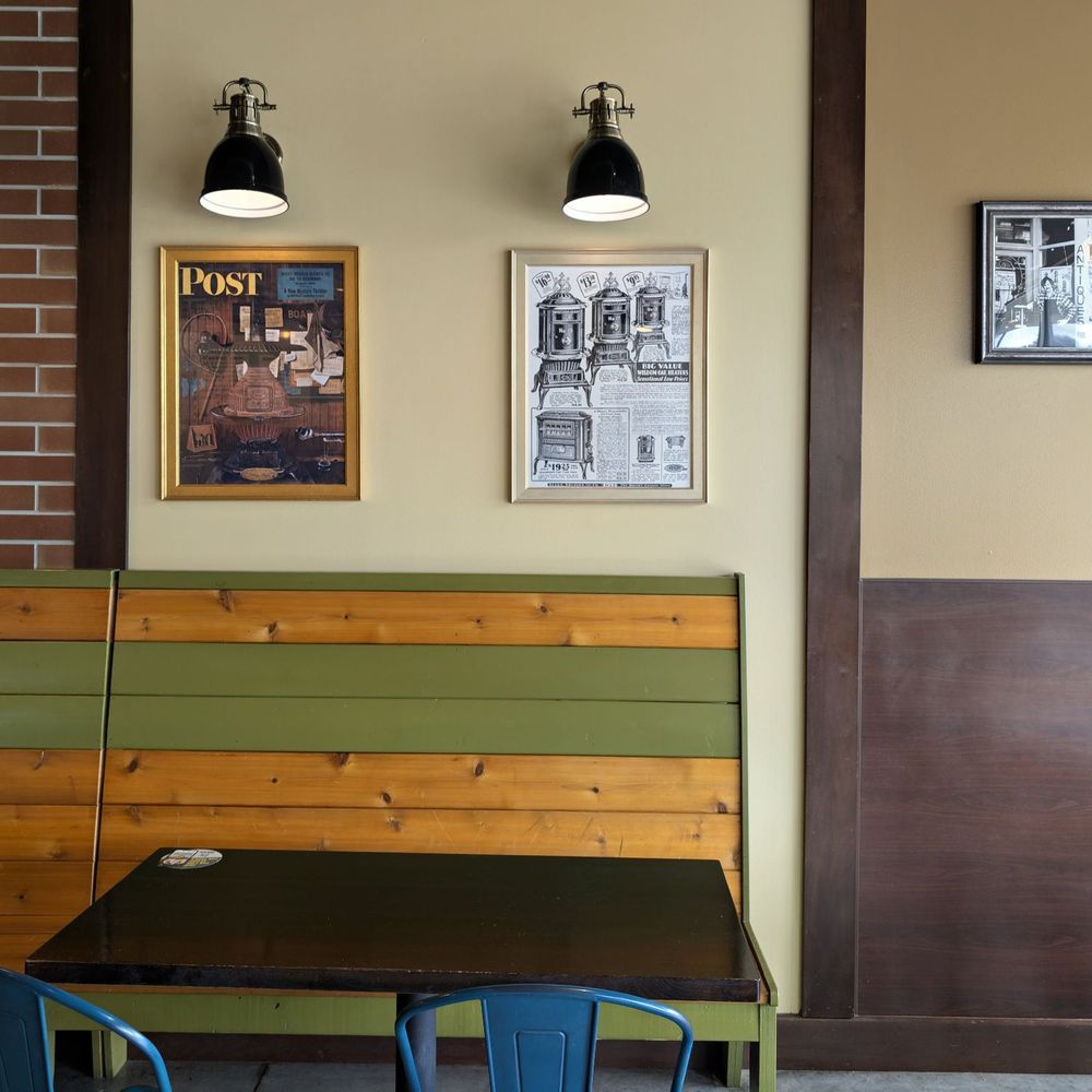 Potbelly - Dining Table and Seats - Sandwiches Near Me - Cypress, Texas Potbelly - Dining Table and Seats - Sandwiches Near Me - Cypress, Texas