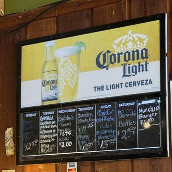 Town Club - Daily Specials - Dive Bars Near Me - Alton, Illinois Town Club - Daily Specials - Dive Bars Near Me - Alton, Illinois