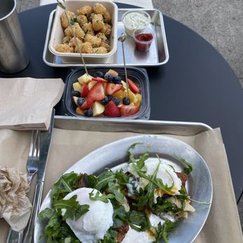 Rosemary and Thyme - The Genesee sandwich with poached eggs with tots = best breakfast sandwich I have had in years!!! I - Sandwiches Near Me - Los Angeles, California Rosemary and Thyme - The Genesee sandwich with poached eggs with tots = best breakfast sandwich I have had in years!!! I - Sandwiches Near Me - Los Angeles, California