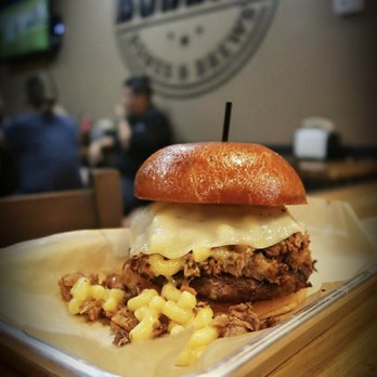 Bubba’s Bones & Brews - BBQ Pulled Pork with Mac & Cheese on a Brioche Bun - Gastropubs Near Me - Cathedral City, California