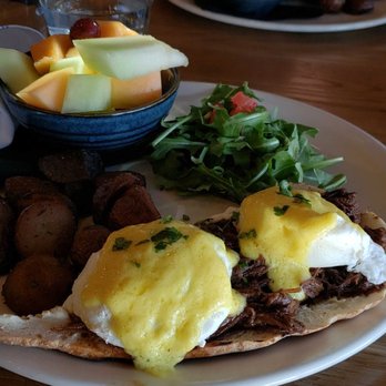 Buco Pizzeria + Vino Bar - Short rib eggs benedict - Pizza Near Me - Edmonton, Alberta Buco Pizzeria + Vino Bar - Short rib eggs benedict - Pizza Near Me - Edmonton, Alberta