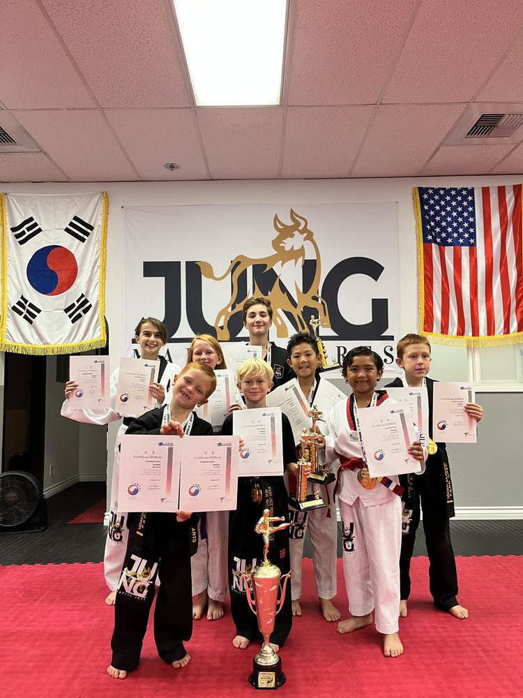 Jung Martial Arts Logo