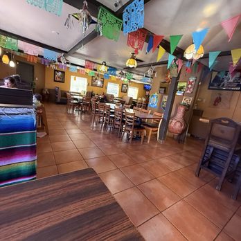 Al Pancho's Mexican Restaurant - Dining area - Mexican Near Me - Alpine, California