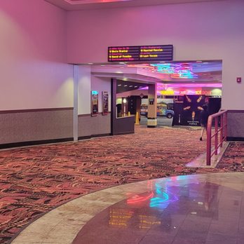 Regal Edwards Ontario Palace - walkin - Cinema Near Me - Ontario, California Regal Edwards Ontario Palace - walkin - Cinema Near Me - Ontario, California