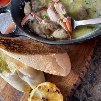 A'Bouzy - Crab claws - Champagne Bars Near Me - Houston, Texas A'Bouzy - Crab claws - Champagne Bars Near Me - Houston, Texas