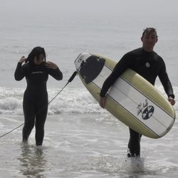 Locals Guide to Surfing - Surf lessons