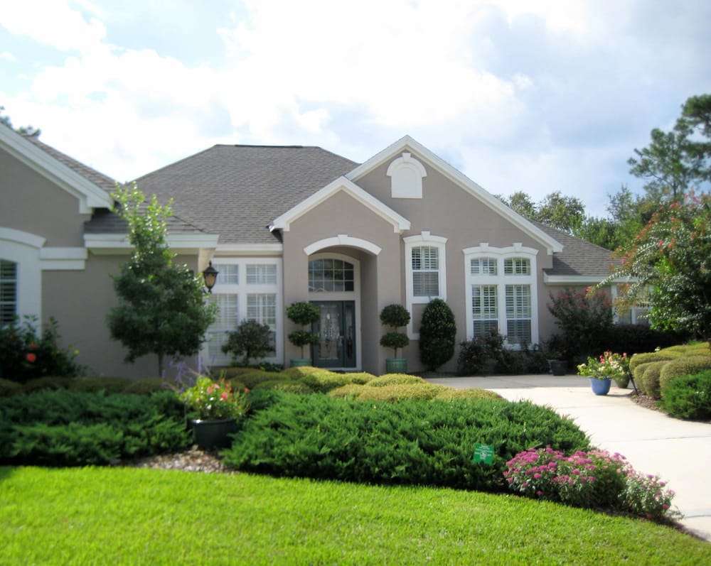 Slide of Lev-Con General Contractors