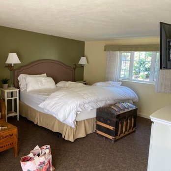 Country Willows Inn - Bed & Breakfast Near Me - Ashland, Oregon Country Willows Inn - Bed & Breakfast Near Me - Ashland, Oregon