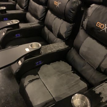 AMC Riverview 14 - Cinema Near Me - Gibsonton, Florida