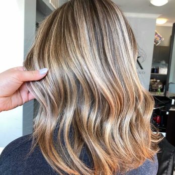 Ricci Kapricci Fullerton - Hair Stylists Near Me - Chicago, Illinois Ricci Kapricci Fullerton - Hair Stylists Near Me - Chicago, Illinois