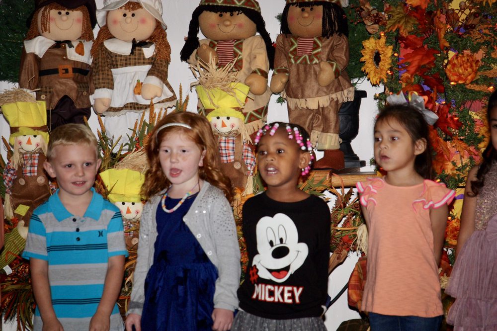 Lil' Raskals Child Care + Learning Center - childcare center in Lake Worth, TX