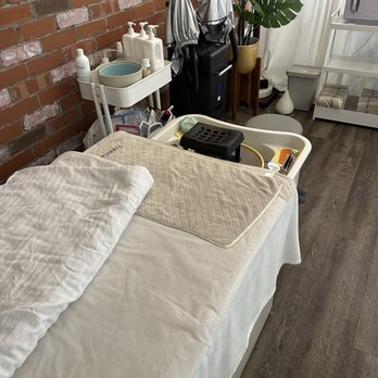 Transforms Head & Beauty Spa - Facial/scalp detox set up - Day Spas Near Me - San Mateo, California Transforms Head & Beauty Spa - Facial/scalp detox set up - Day Spas Near Me - San Mateo, California