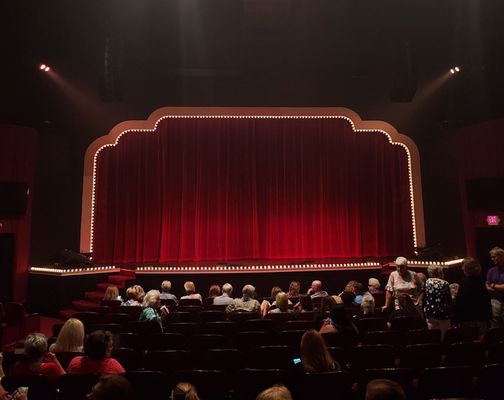 Savannah Theatre by null
