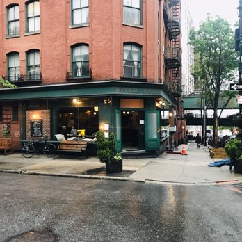 River Deli - Restaurant exterior - Italian Near Me - Brooklyn, New York River Deli - Restaurant exterior - Italian Near Me - Brooklyn, New York