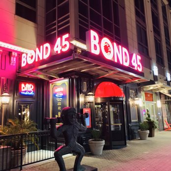Bond 45 - Entrance from Waterfront Street - Italian Near Me - Oxon Hill, Maryland