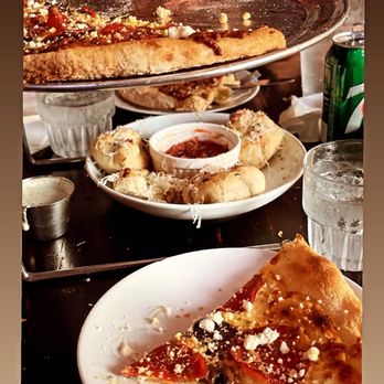 Barbaro - Garlic Knots & New York-Style Medium 14" - Pizza Near Me - San Antonio, Texas