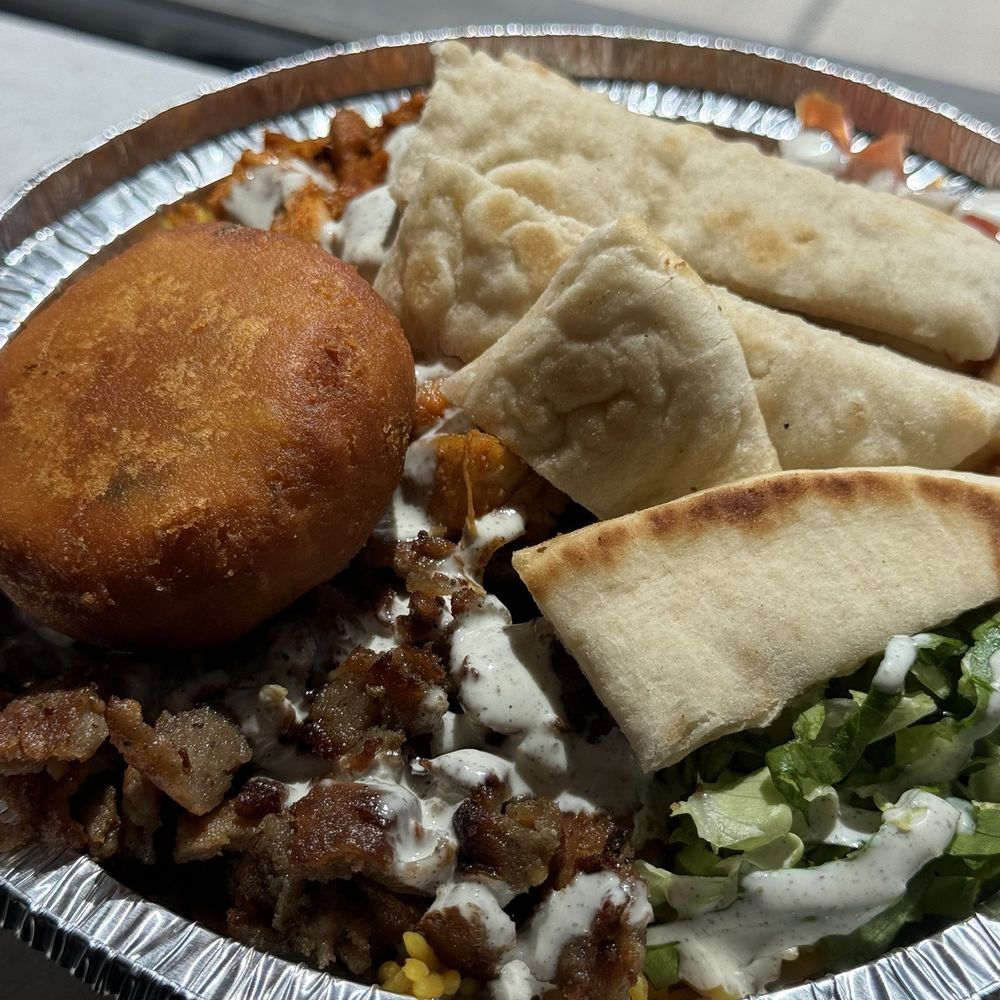 Big Guy’s Chicken & Rice - Big Guys Mixed Rice Platter - Mediterranean Near Me - Euless, Texas