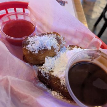 Bayou Bar & Grill - Beignets - Cajun/Creole Near Me - Memphis, Tennessee Bayou Bar & Grill - Beignets - Cajun/Creole Near Me - Memphis, Tennessee