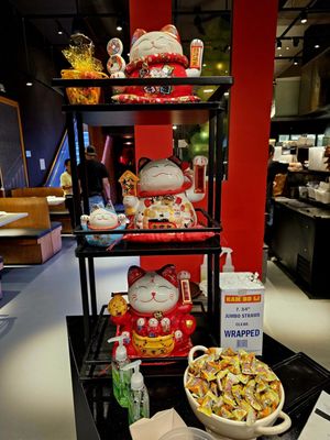 Han Noodle Bar by null