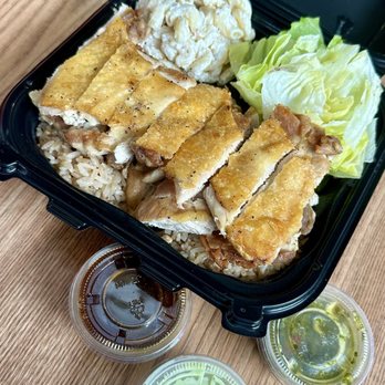 Flavor Belly - Seattle Style "Skin on" Chicken. YUM! ( ^_^)b - Food Court Near Me - West Covina, California