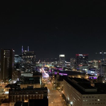 Lou/Na - Rooftop views - Cocktail Bars Near Me - Nashville, Tennessee Lou/Na - Rooftop views - Cocktail Bars Near Me - Nashville, Tennessee