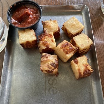 drafthouse - Cheese Curds - Gastropubs Near Me - Janesville, Wisconsin