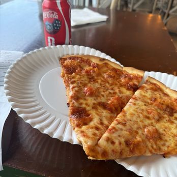 Ian & Kye’s Pizza - 2 slices and soda for $7 not bad! - Pizza Near Me - Jensen Beach, Florida